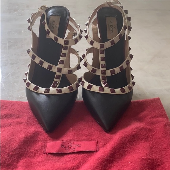 Valentino Rockstud Heels 40.5 - Picture 5 of 6